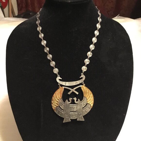 Vintage ART Arthur Pepper Egyptian Revival Vulture Goddess Necklace - Picture 2 of 13